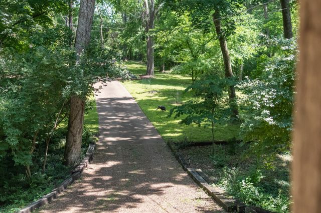4425 Brush Hill Rd, Nashville, TN 37216