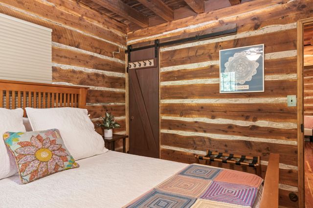 4425 Brush Hill Rd, Nashville, TN 37216