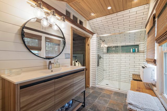 4425 Brush Hill Rd, Nashville, TN 37216