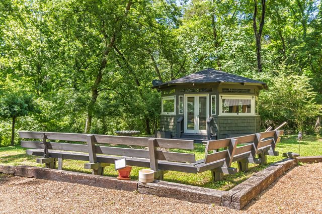 4425 Brush Hill Rd, Nashville, TN 37216