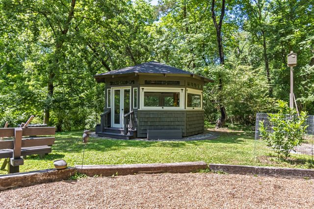 4425 Brush Hill Rd, Nashville, TN 37216