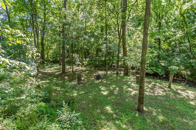 4425 Brush Hill Rd, Nashville, TN 37216