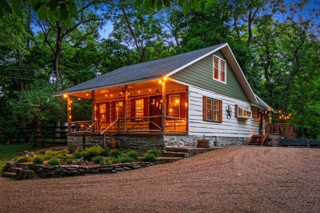 4425 Brush Hill Rd, Nashville, TN 37216