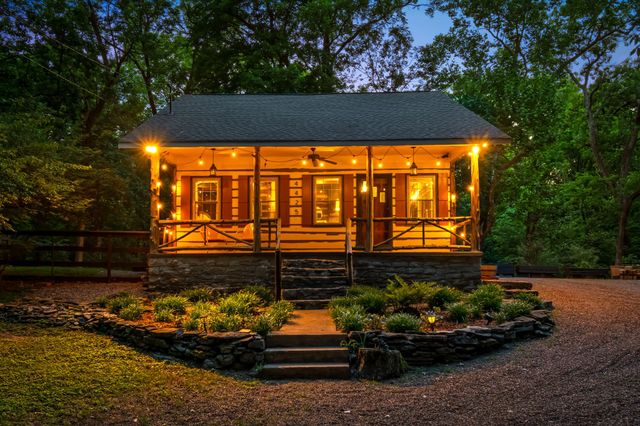 4425 Brush Hill Rd, Nashville, TN 37216