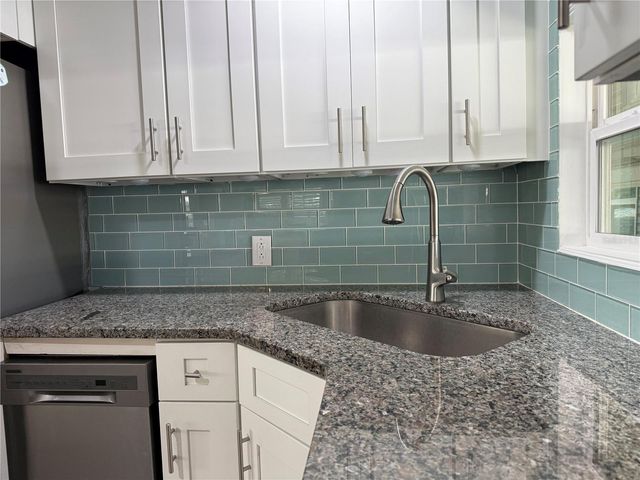 100 PAPAYA COVE, Leesburg, FL 34748