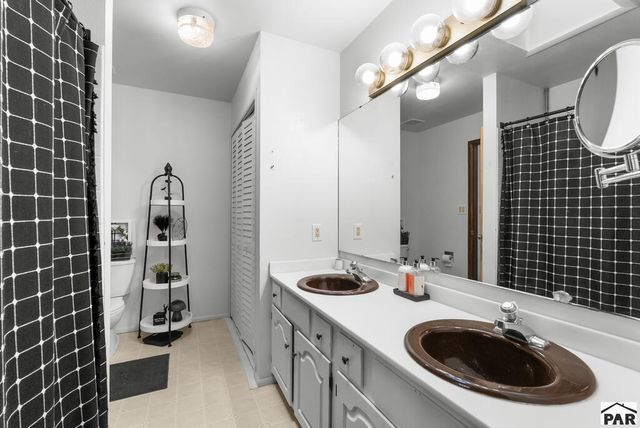 2206 Cartier Dr, Pueblo, CO 81005