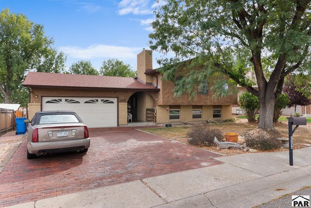 2206 Cartier Dr, Pueblo, CO 81005
