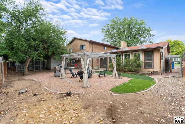 2206 Cartier Dr, Pueblo, CO 81005