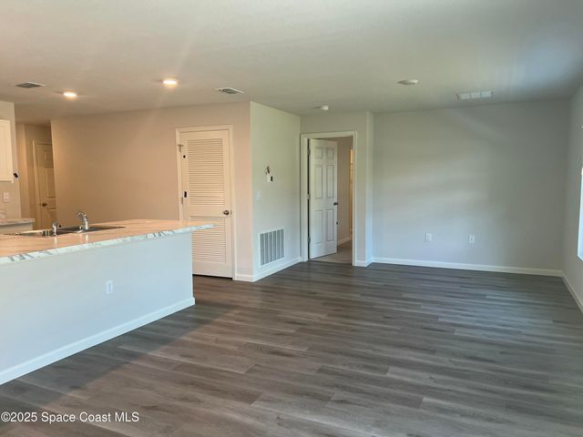 881 Hollahan Road SE, Palm Bay, FL 32909