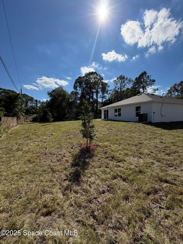 881 Hollahan Road SE, Palm Bay, FL 32909