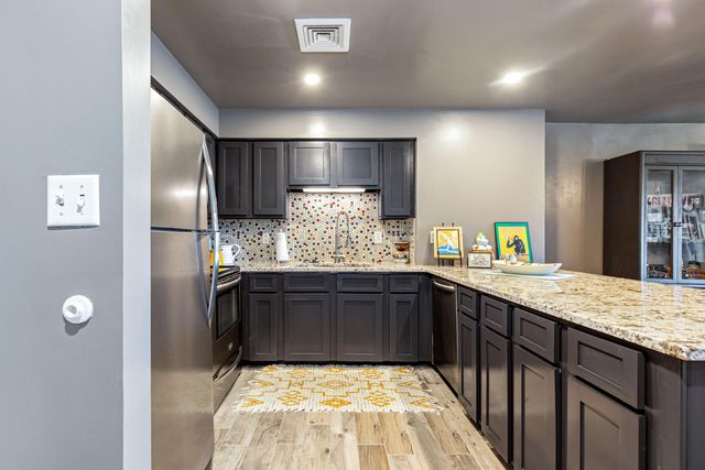57200 E Highway 125 3721, Monkey Island, OK 74331
