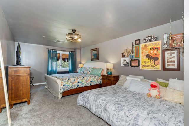 57200 E Highway 125 3721, Monkey Island, OK 74331