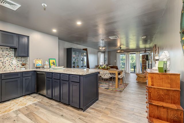 57200 E Highway 125 3721, Monkey Island, OK 74331
