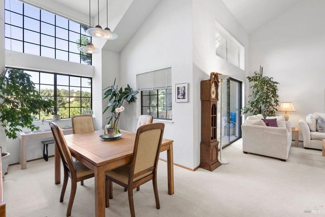 186 Red Hawk Rd, Novato, CA 94949