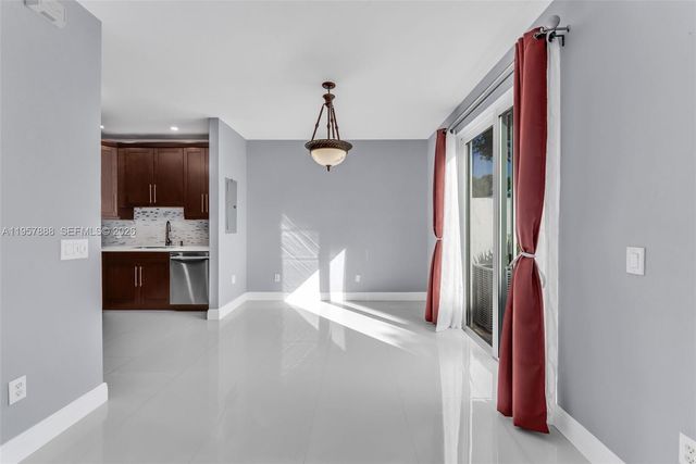 15601 SW 40th St 263, Miramar, FL 33027