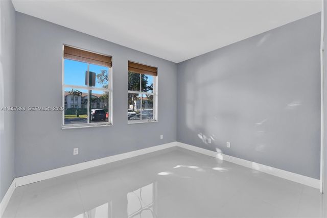 15601 SW 40th St 263, Miramar, FL 33027