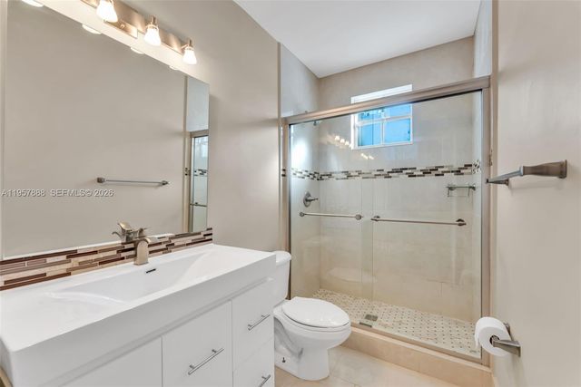 15601 SW 40th St 263, Miramar, FL 33027