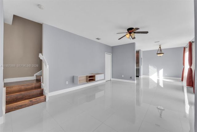 15601 SW 40th St 263, Miramar, FL 33027