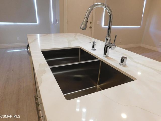 116 Maegan Place 11, Thousand Oaks, CA 91362