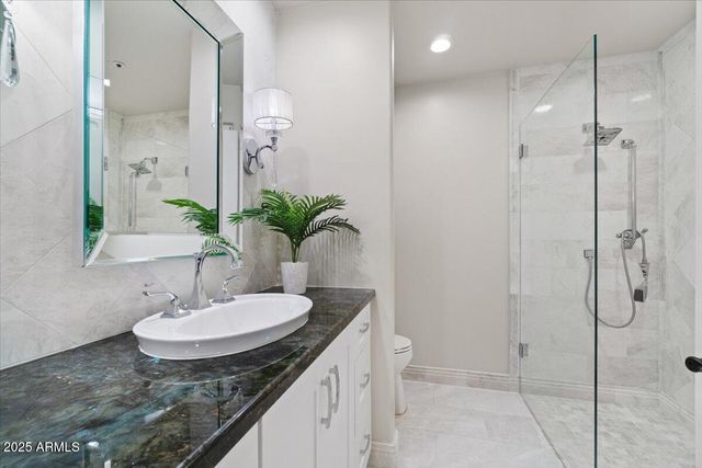 7799 E OAKSHORE Drive, Scottsdale, AZ 85258