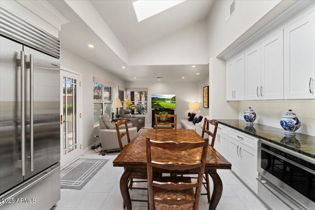 7799 E OAKSHORE Drive, Scottsdale, AZ 85258