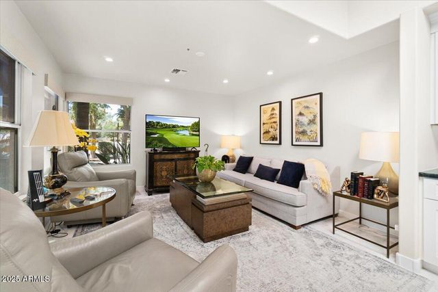 7799 E OAKSHORE Drive, Scottsdale, AZ 85258