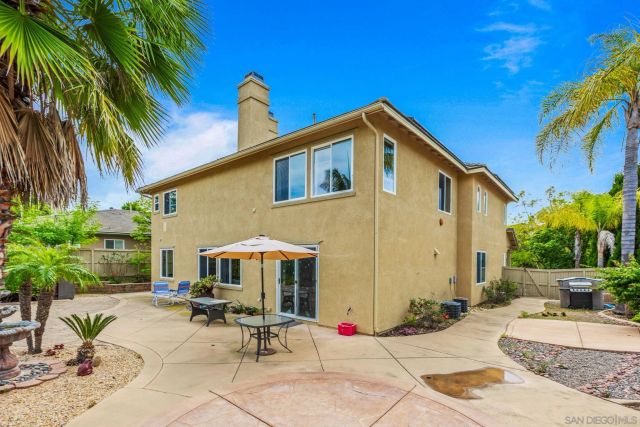 10562 Aspen Gln, Escondido, CA 92026