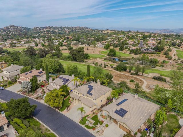 10562 Aspen Gln, Escondido, CA 92026
