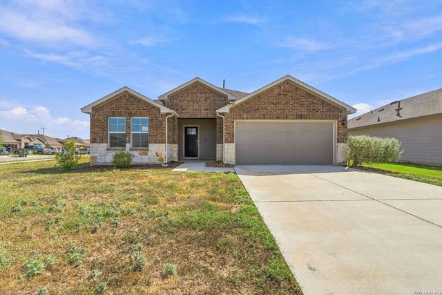 1449 Parkwood, Seguin, TX 78155