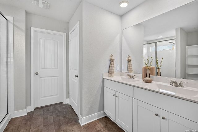 1449 Parkwood, Seguin, TX 78155