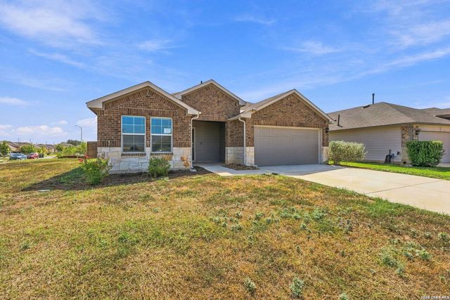 1449 Parkwood, Seguin, TX 78155