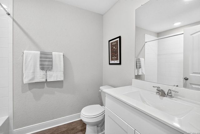 1449 Parkwood, Seguin, TX 78155
