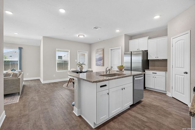 1449 Parkwood, Seguin, TX 78155