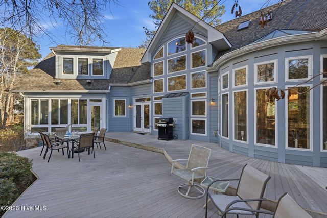 1423 Whisperwood Court SE, Bolivia, NC 28422