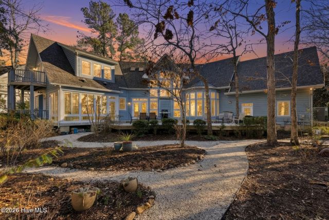 1423 Whisperwood Court SE, Bolivia, NC 28422