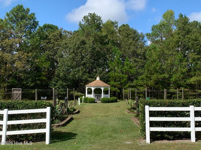 1423 Whisperwood Court SE, Bolivia, NC 28422