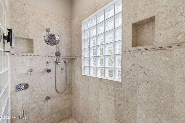 1423 Whisperwood Court SE, Bolivia, NC 28422