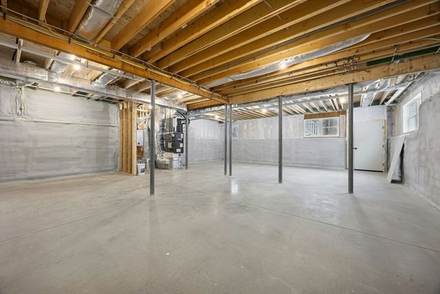 9 Gaskins Ln, Ayer, MA 01432