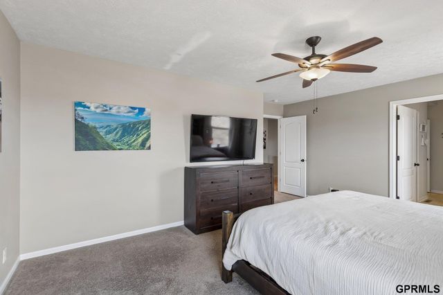 6022 S 193Rd Avenue, Omaha, NE 68135