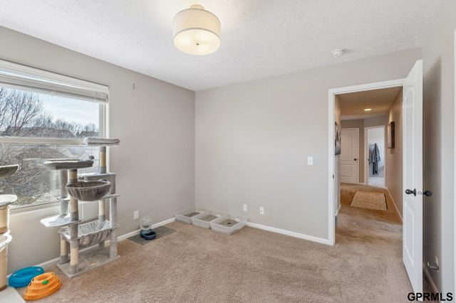 6022 S 193Rd Avenue, Omaha, NE 68135