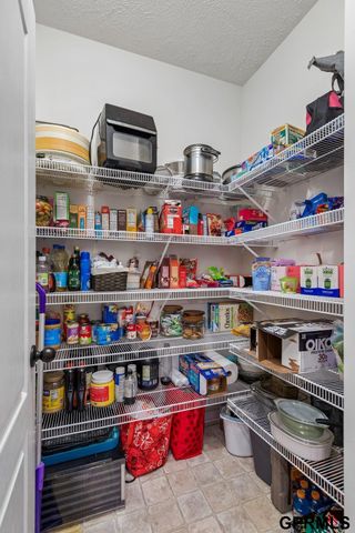 6022 S 193Rd Avenue, Omaha, NE 68135