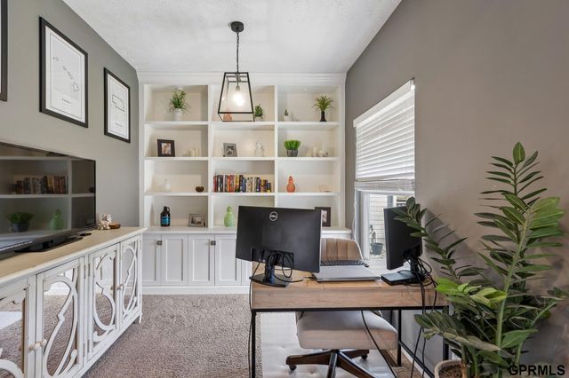 6022 S 193Rd Avenue, Omaha, NE 68135