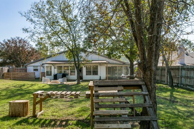 8841 Main Street, North Richland Hills, TX 76182