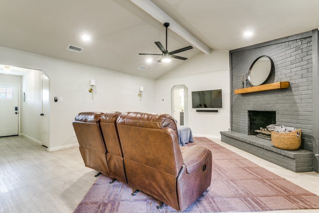 8841 Main Street, North Richland Hills, TX 76182