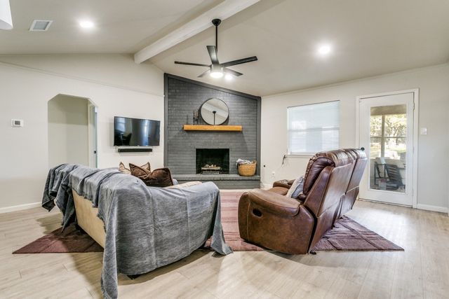 8841 Main Street, North Richland Hills, TX 76182