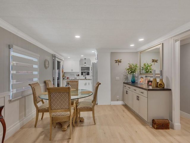 309 NE Pinelake Village Boulevard, Jensen Beach, FL 34957