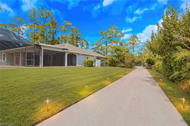 333 5th ST SW, Naples, FL 34117