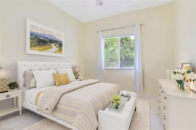 333 5th ST SW, Naples, FL 34117