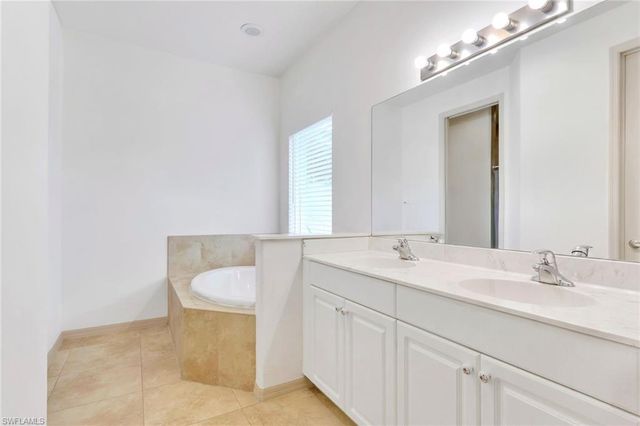 333 5th ST SW, Naples, FL 34117