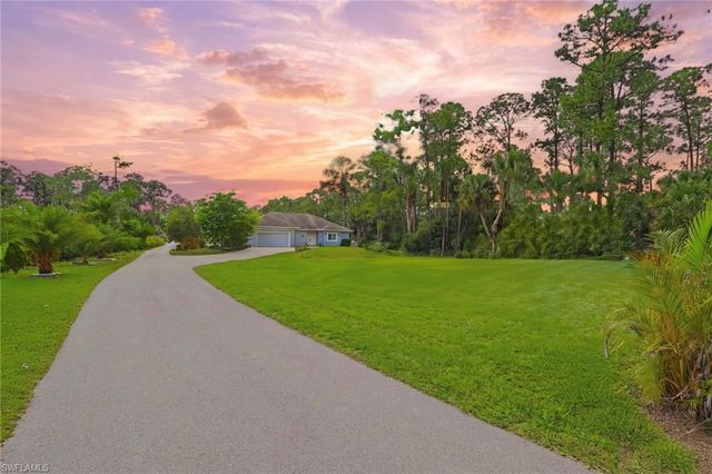 333 5th ST SW, Naples, FL 34117